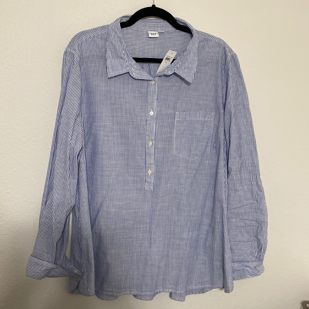 NWT - Striped Gap top
